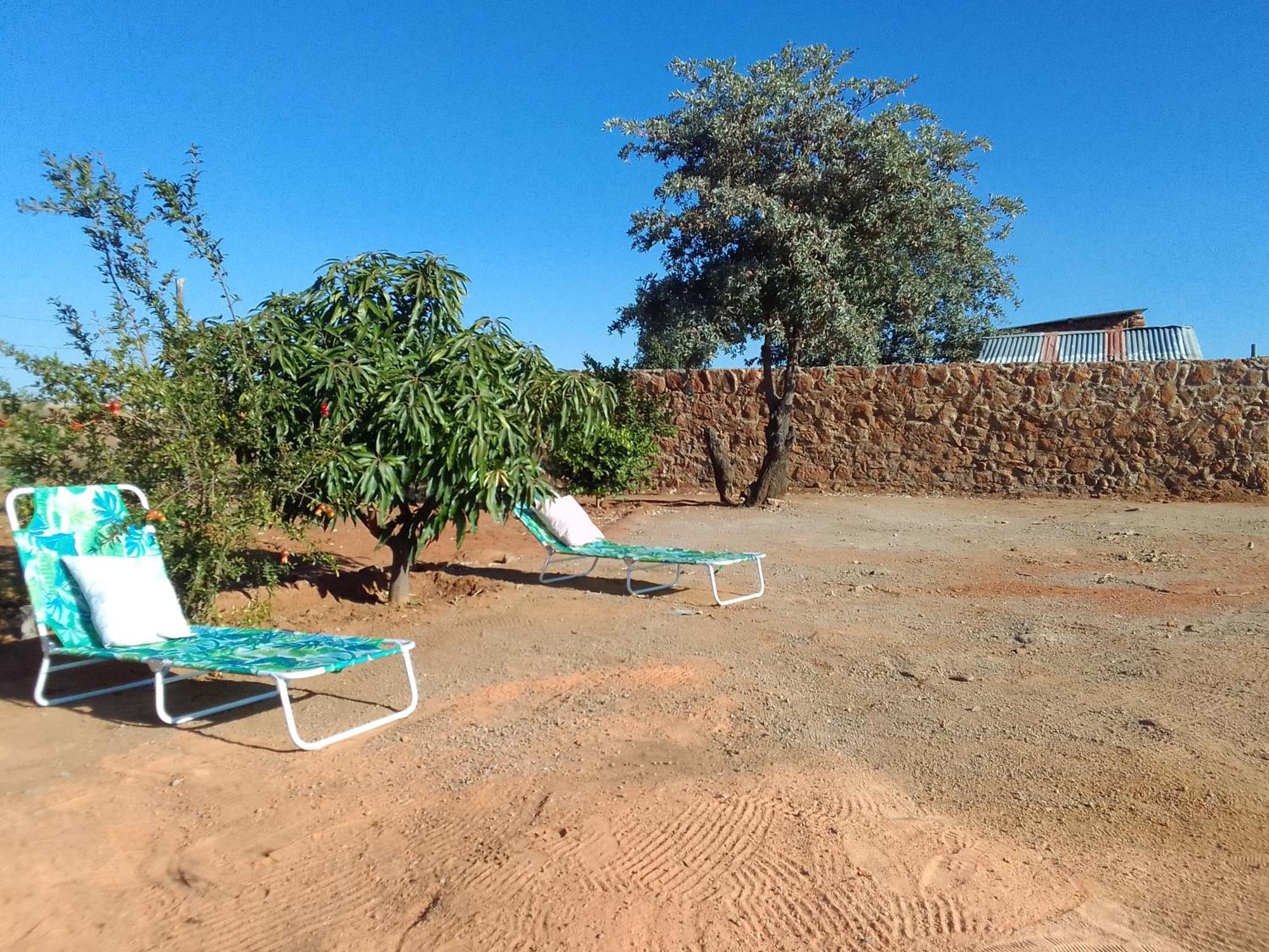 Kgola Safaris Parque de Campismo Akasia